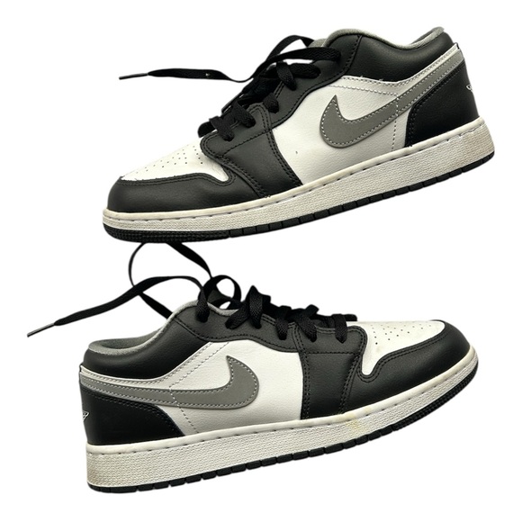 Nike Air Jordan 1 Low Black Medium Gray 6.5Y Men's Size 6.5